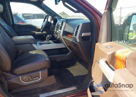 2015 Ford F-150 King Ranch из США, поврежденный, VIN 1FTEW1EG3FKD22726